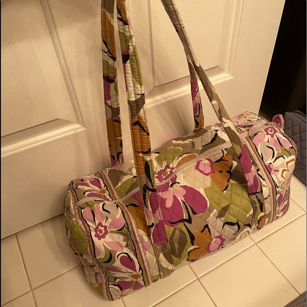 Vera Bradley Duffle Bag w/ POUCH!
